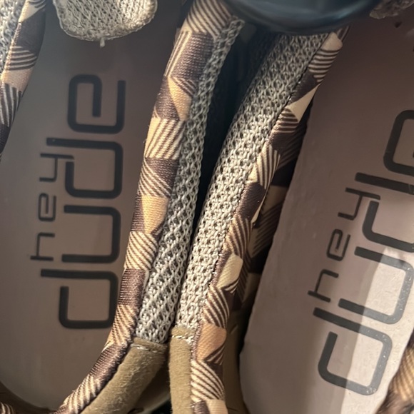 Brand new never worn hey dude wally Sox Beige - Picture 6 of 6